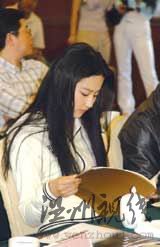 劉亦菲還原真實(shí)身份：沒有叛逆期的女生(組圖)
