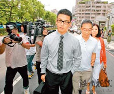 賈靜雯孫志浩離婚當庭爭吵提及黃磊爭女不相讓