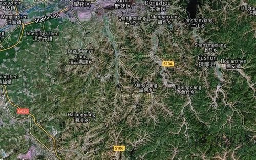 一架不明國(guó)籍飛機(jī)在遼寧撫順縣墜落(圖)