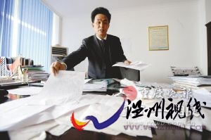 \"開發商承諾買房入名校校長嘆學校成賣樓籌碼\"