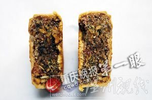 盡管常溫下放置了近3年，月餅看上去仍沒(méi)有霉變。