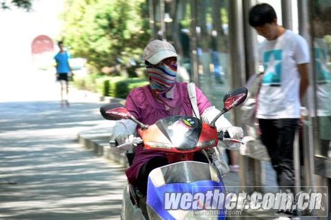 寧夏迎入夏以來最高溫 28日降雨光顧將緩解暑熱