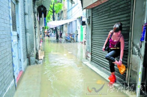 暴雨廣東省 荔灣水浸30處