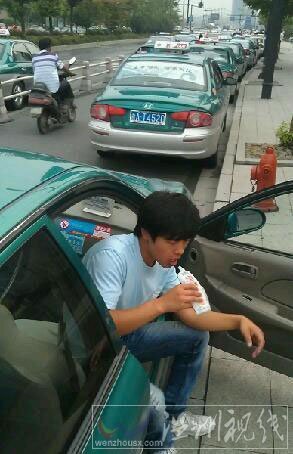 杭州出租車發(fā)生大規(guī)模停運