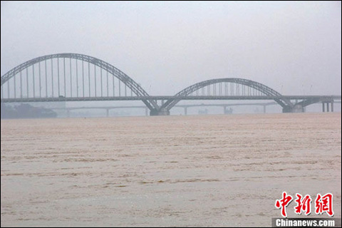 江西受持續降雨影響出現罕見早汛(組圖)
