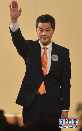 梁振英當(dāng)選特首
