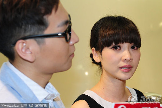 柳巖與制片方發生矛盾被惹哭了