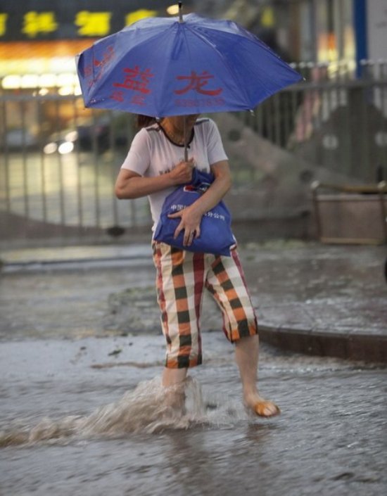 洛陽暴雨