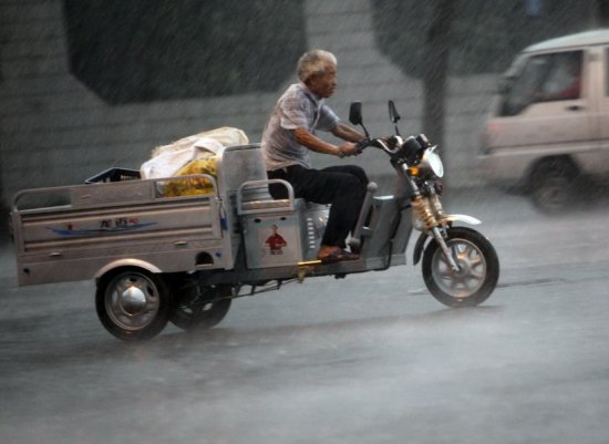 洛陽暴雨