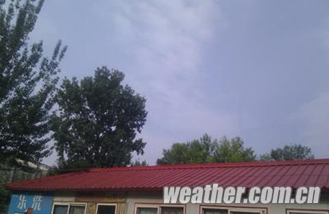 北京今日高溫33℃ 考生需注意補(bǔ)水防暑