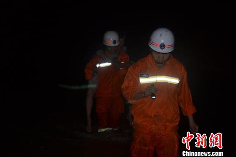 重慶秀山縣連降暴雨 6人被洪水圍困獲救