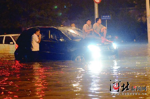 河北大部現(xiàn)降雨 石家莊東二環(huán)雨量達(dá)115.8毫米