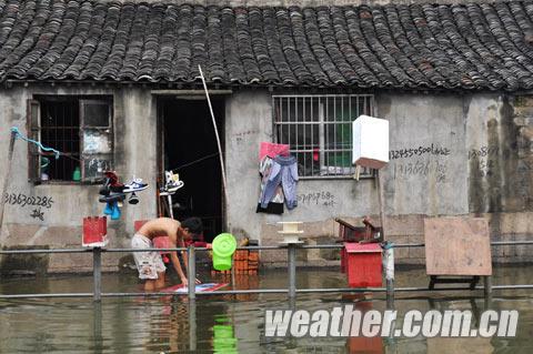 寧波昨日午后雷陣雨 姜山小鎮(zhèn)成水城