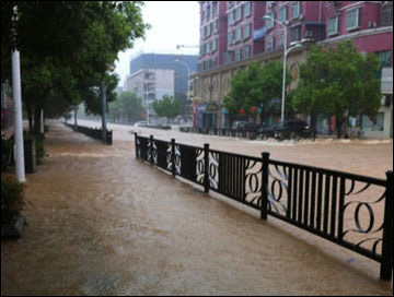 10日江西景德鎮(zhèn)暴雨 暴雨引發(fā)內澇
