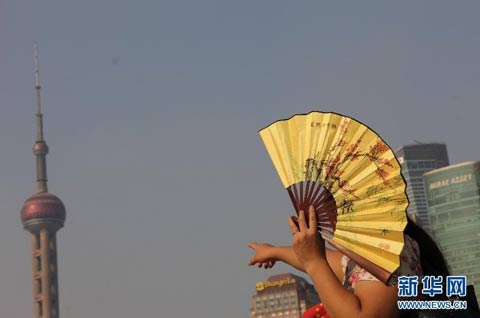 上海氣溫突破35℃ 午后到夜間局地有陣雨或雷雨