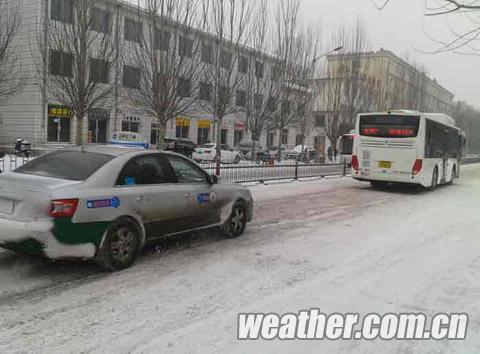 內(nèi)蒙古800余萬(wàn)人受雪災(zāi) 今夜氣溫破-20℃迎來(lái)今年最低溫