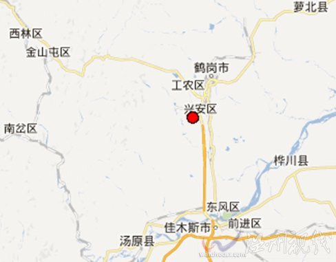 鶴崗地震