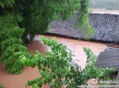 50年來(lái)最強(qiáng)暴雨襲擊潼南 潼南部分鄉(xiāng)鎮(zhèn)被洪水淹沒(méi)