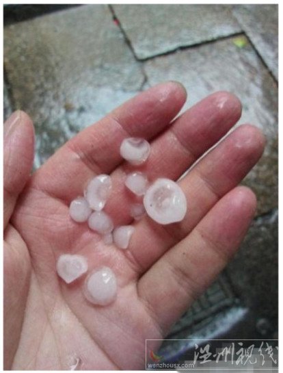 蘇州下冰雹照片