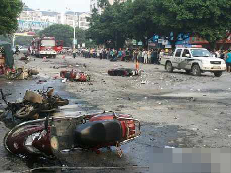 廣西桂林市靈川縣八里街爆炸事故現(xiàn)場