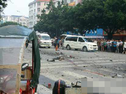 廣西桂林市靈川縣八里街爆炸事故現(xiàn)場