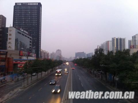 10月4日清晨北京空氣質(zhì)量不佳 全市空氣質(zhì)量處在中度污染以上