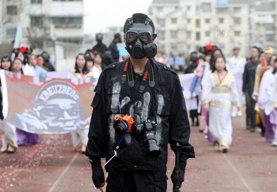 瘋狂的校運(yùn)會(huì)之反恐精英版