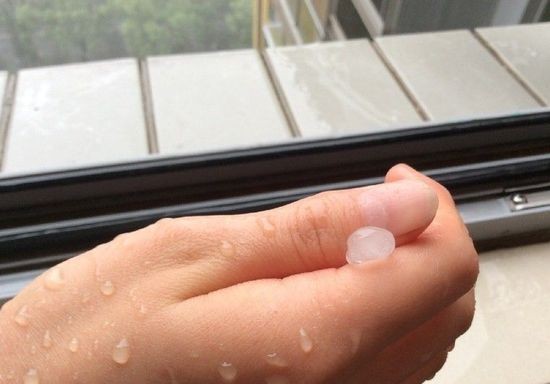 冰雹圖片