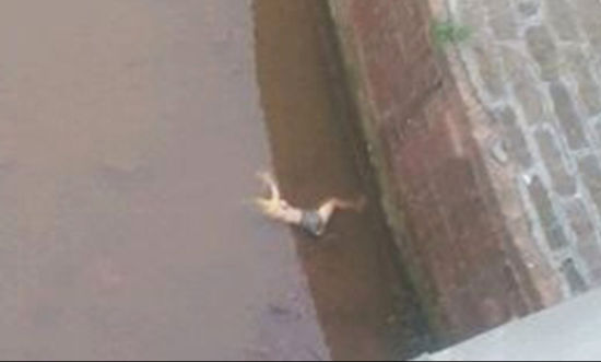 陳霞遇害被拋尸湖中 歹徒系謀財害命