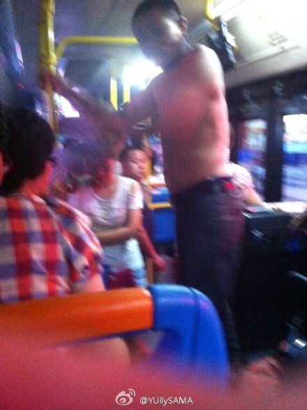 男子因腰疼占三座遭眾人譴責(zé)