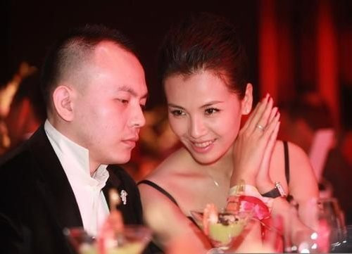 王珂背上紋濤字深情告白劉濤