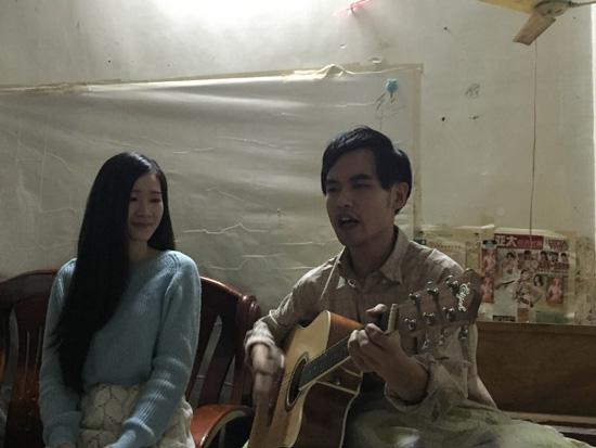 90后大學生網戀殘疾小伙3天就求婚