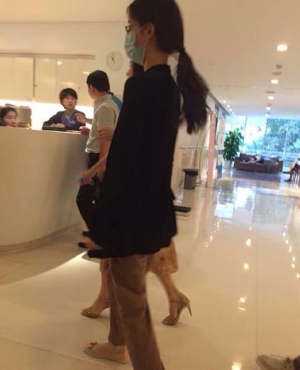 奶茶妹妹孕檢