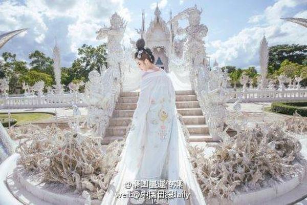 白廟側臥照引不滿