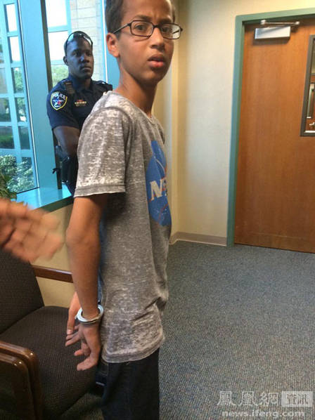 美國(guó)少年自制鬧鐘遭拘捕
