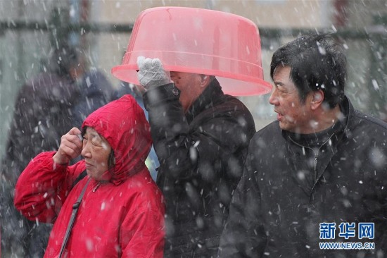 山東煙臺(tái)遇強(qiáng)降雪