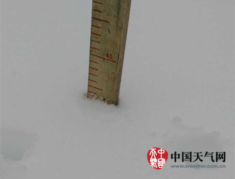 康定暴雪積雪35厘米