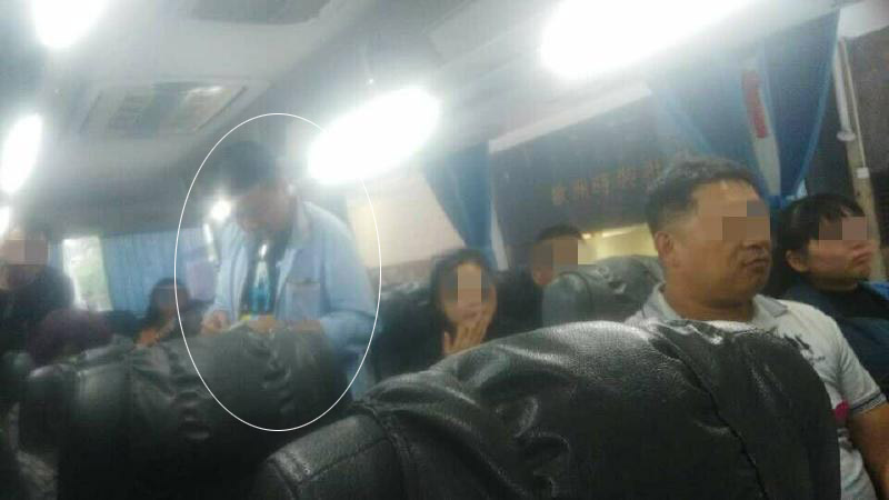 宜賓游客游香港拒購物被打