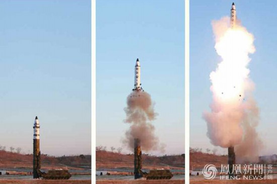 朝鮮發射北極星-2中程彈道導彈