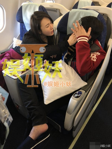 鄒市明疑突發失明