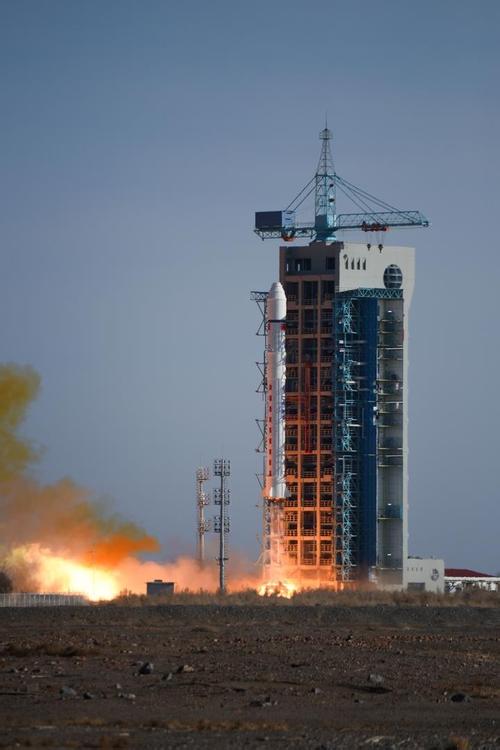 首顆私人衛星上天