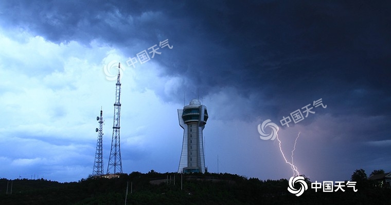 南方四省份被高溫“鎖定” 北方新一輪強降雨明夜上線