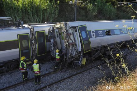 葡萄牙蘇爾境內一輛火車車禍后發生脫軌