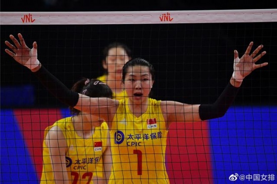中國女排3-0完勝荷蘭女排