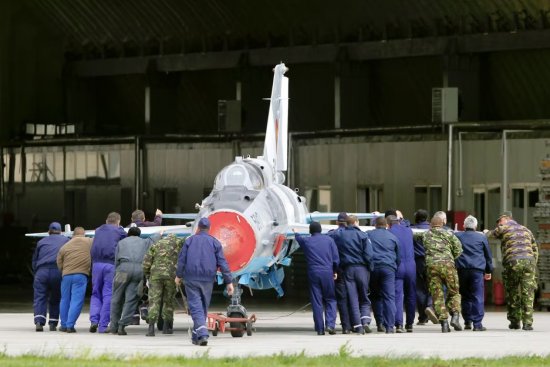 羅馬尼亞暫停軍用MIG-21戰機以加快F-16戰機采購